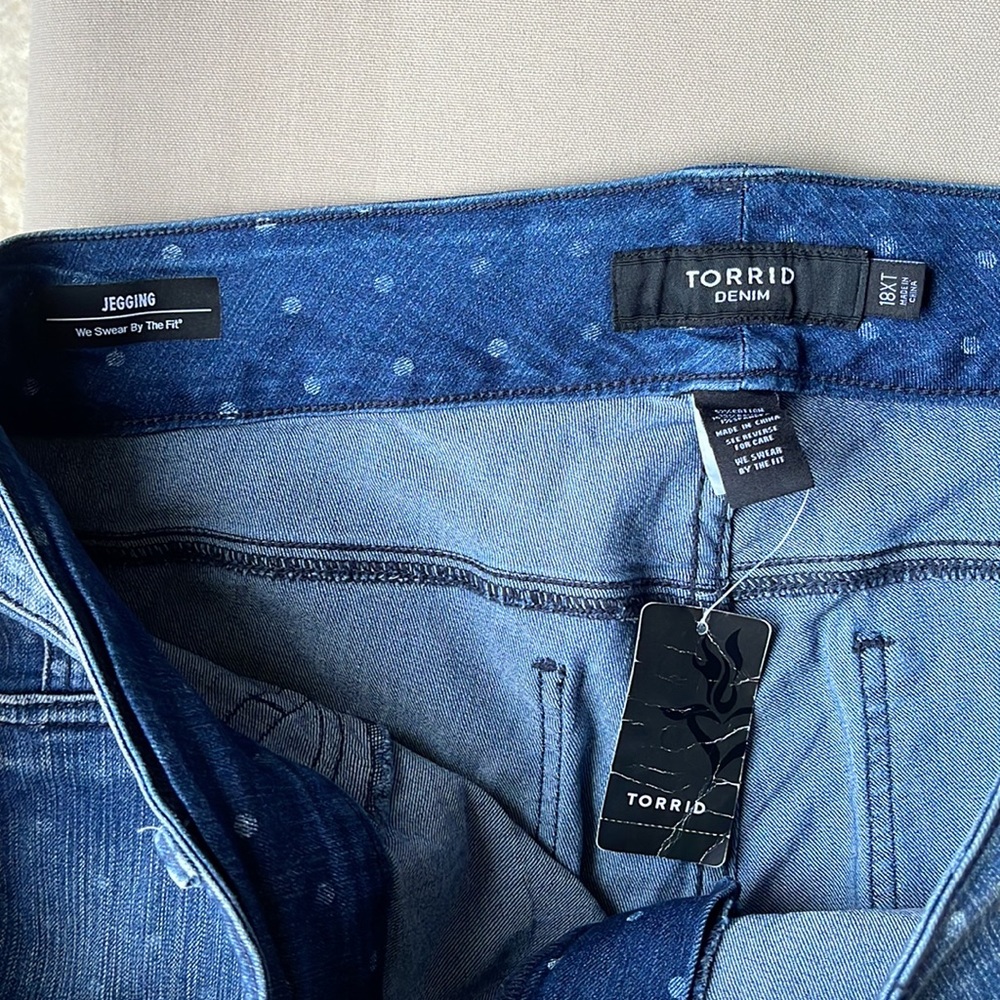 Torrid Medium Blue Dot Print Jeans 18XT - Picture 7 of 10